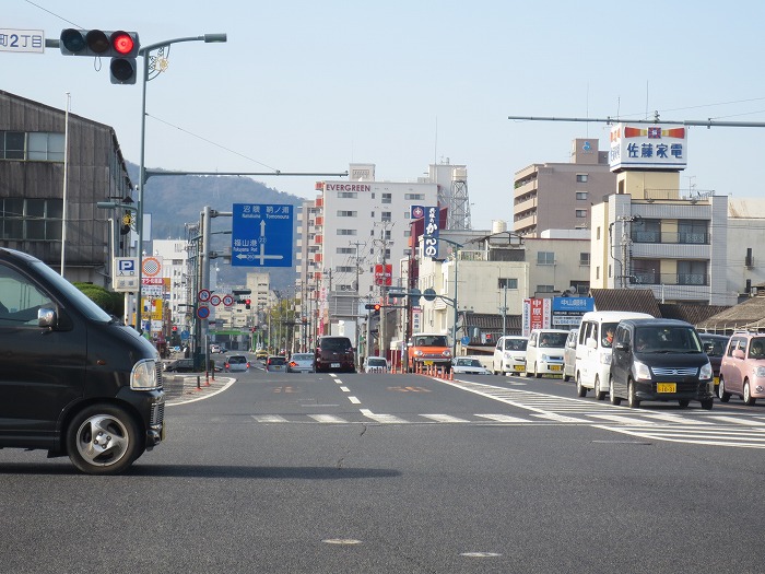 鷹取奈良津線道路舗装工事 写真